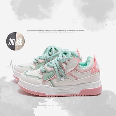 Módní malé bílé boty dámské jarní a podzimní nové kožené s tlustou podrážkou lehké sportovní boty designový smysl niche casual boardové boty dámské