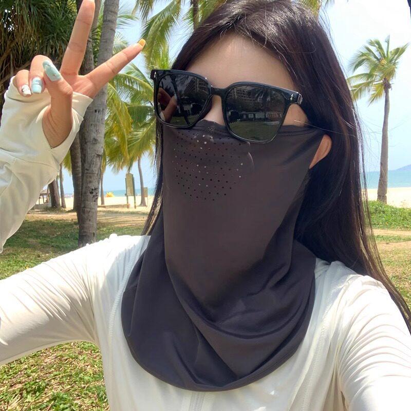 Men's Ice Silk Sunscreen Neck Gaiter: Cycling, Fishing, and Outdoor Full Face Cover with Ear Loops.