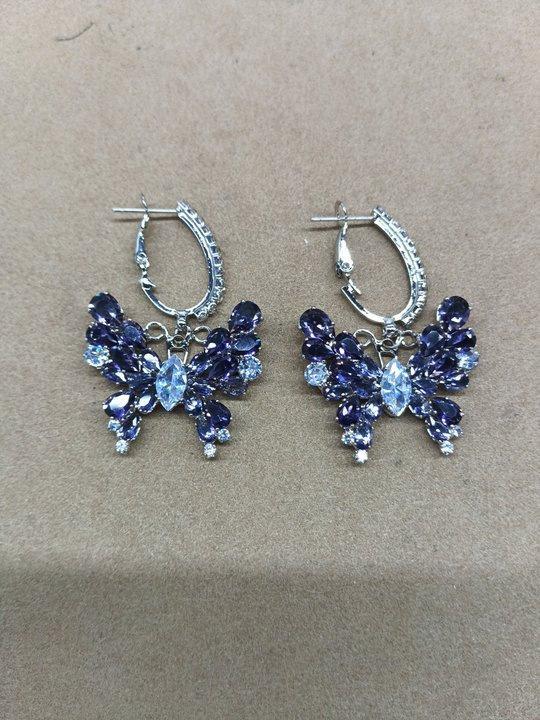 Silver needle zircon geometric butterfly stud earrings Korean version of super fairy temperament commuter earrings light luxury high-end earrings