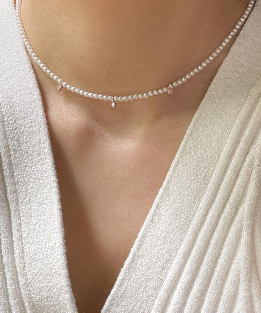 Persy Delicate Mini Pearl Necklace