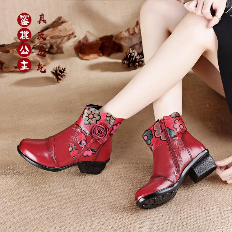 Autumn and winter new leather women's shoes pure handmade women's boots round head warm large size cotton shoes casual boots