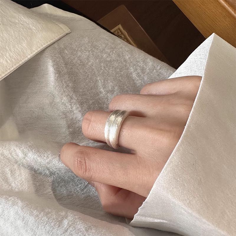 Geometric Frosted Brushed Open Ring for Women - Double-Layer, Versatile Irregular Design for Index Finger.