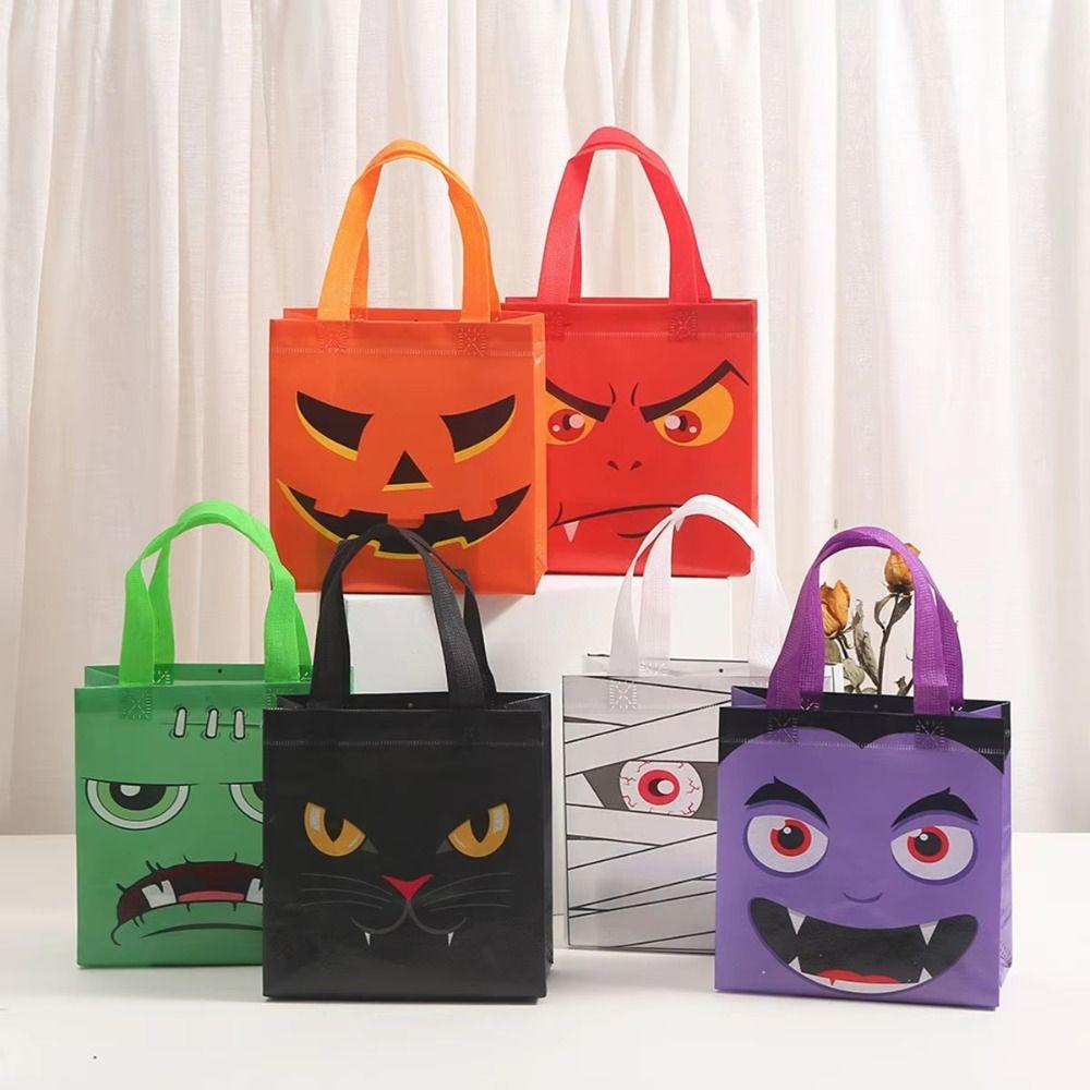 4PCS Non Woven Halloween Gift Bag Portable Size Candy Gift Bags Cute Treat Bag  Gift Giving