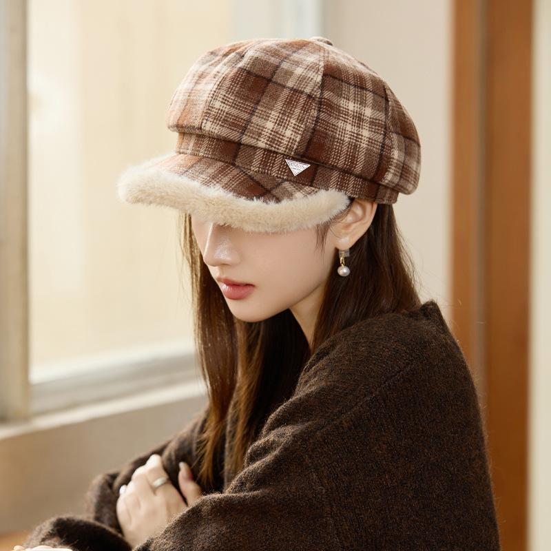 Autumn and Winter Hat Femininity Retro Plaid Striped Octagonal Hat Classic Plush Warm Thickened Painter Hat