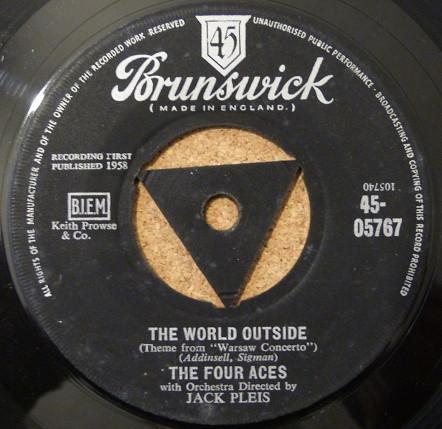 

7inch Record FOUR ACES - The World Outside 4505767 Brunswick 1958 UK Pop Used