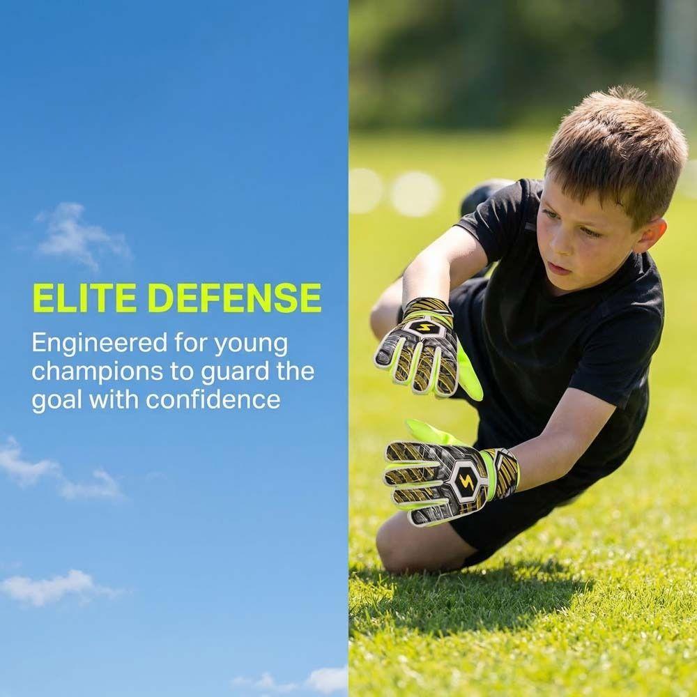 1 Pair Antiskid Kids Goalie Gloves Finger Protection Soccer Goalie Gloves  Play Football