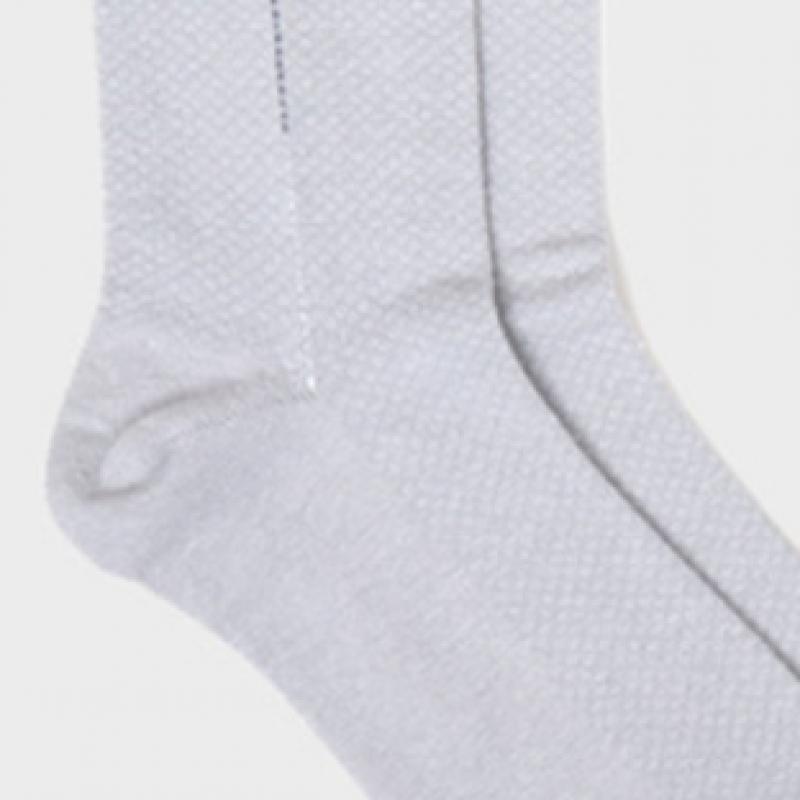 Daiso Vertical Line Point Long Neck Socks