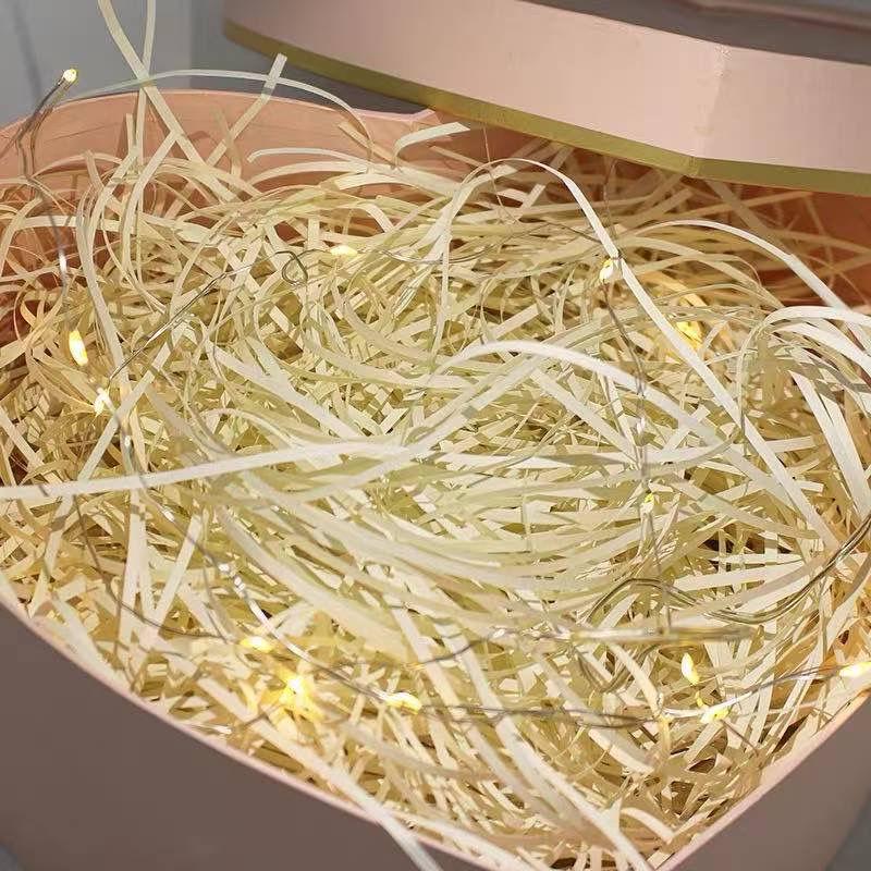 Raffia Candy Box: Spacious Gift Box with Fruit-Filled Candy and Souvenir Decor, One Piece