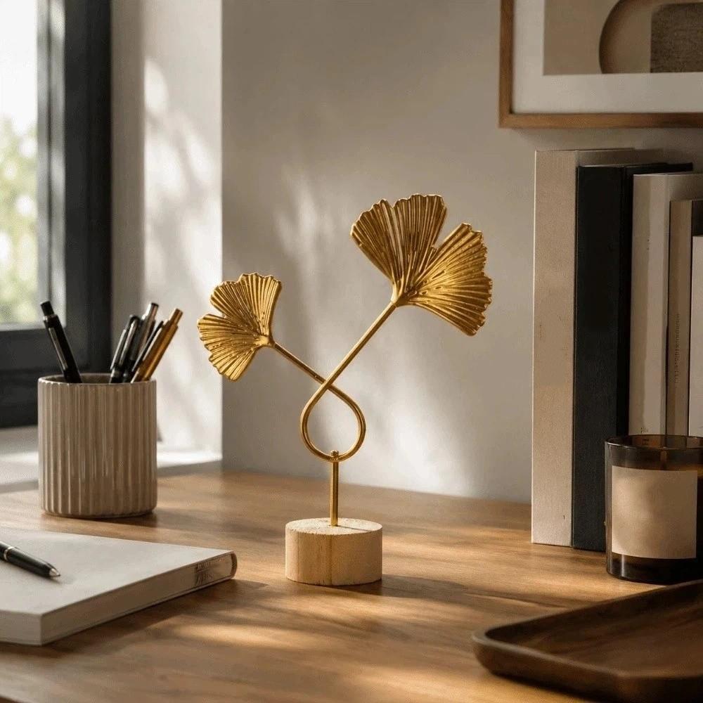 Metal Art Miniature Figurines Wood Base Desktop Ornaments Light Luxury Wrought Iron Ornaments Gift