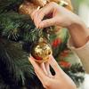 100pcs Christmas Ornament Hooks Metal Iron S-Shaped Hook Holders Christmas Tree Ball Pendant Hanging Decoration for Home