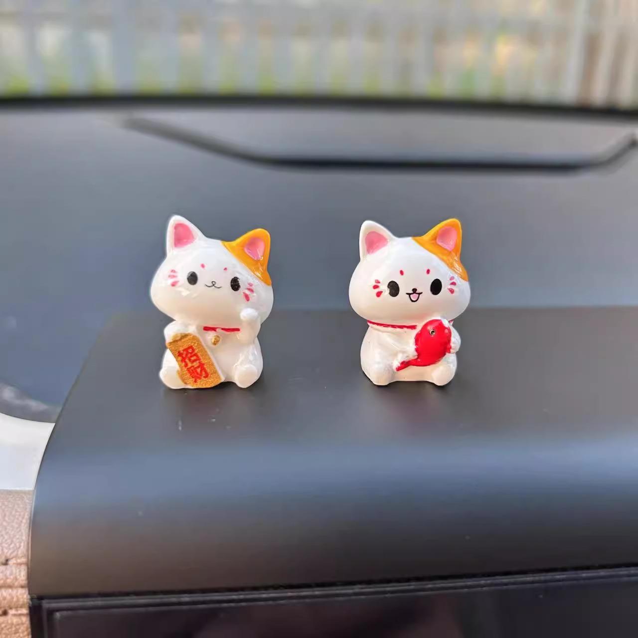 

Lucky Cat Temporary Parking Sign & Car Phone Plate with Aromatherapy