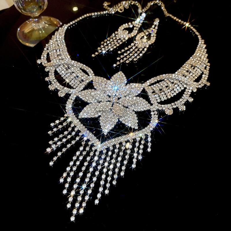Flower inlaid diamond fringed necklace set exaggerated light luxury collarbone chain personalized creative heavy industry dress accessories