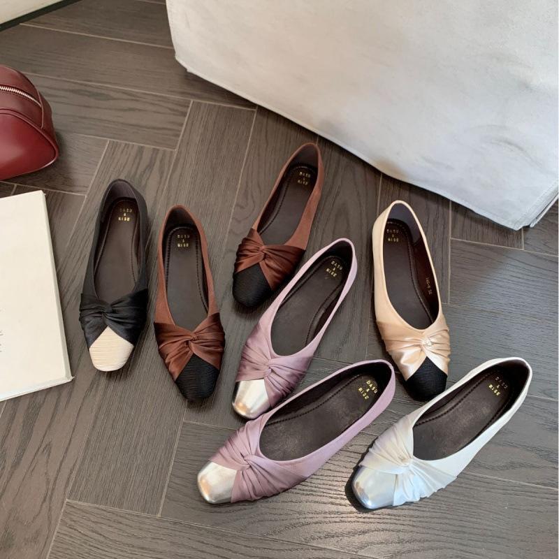 

2025 spring new round head satin soft sole foot cover bow light mouth versatile flat bottom banquet women s catwalk shoes 39 фиолетовый