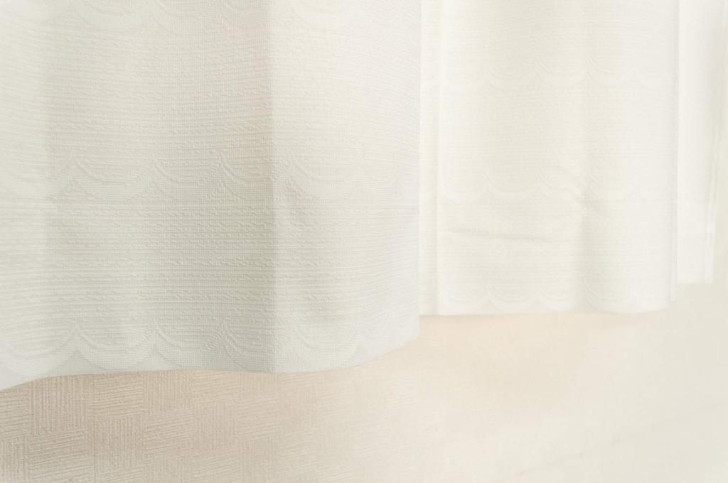 Arie Cafe Curtain, White, 100cm Wide x 110cm Long, Made in Japan, UV Protection, Insulation, Privacy Protection, Free Cut, Galette