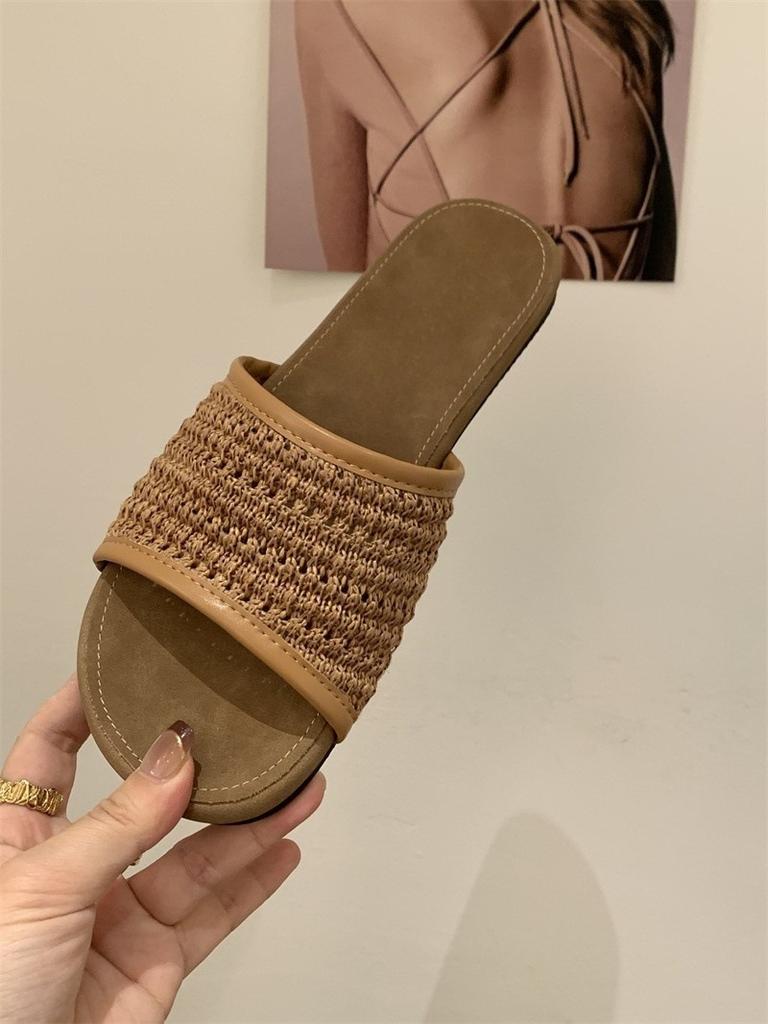 Fashion comfortable versatile new woven sandals one-word slippers beach casual versatile cool slippers women