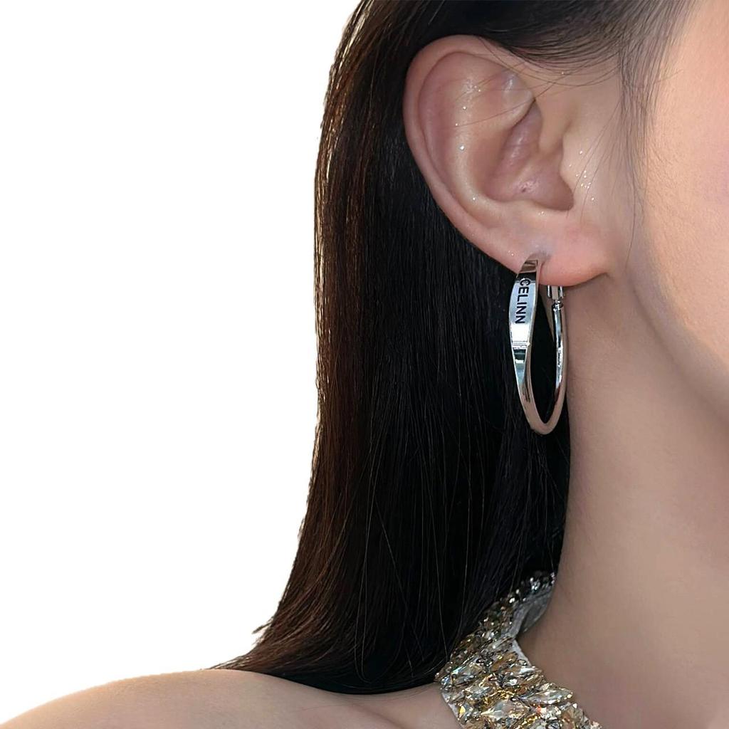 Brincos Argola Letra Retrô de Luxo 2025 para Mulheres - Grandes, Elegantes, Design em Metal