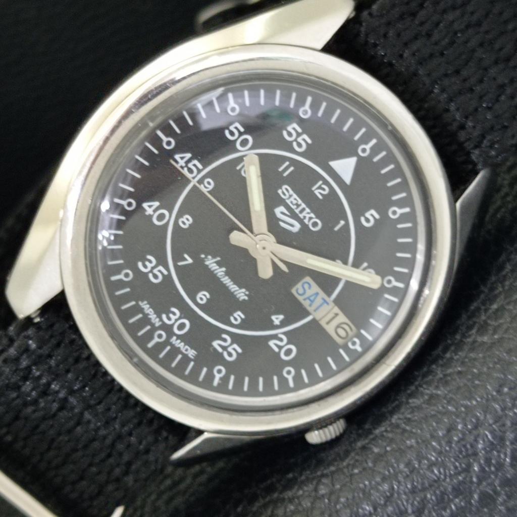 AUTOMATIC 7009A VINTAGE SEIKO 5 JAPAN MENS BLACK COLOR DIAL WATCH A701498-5 R206b-a701498