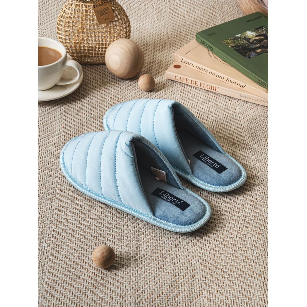 Daiso Einfache Gepolsterte Clog-Hausschuhe 220 240 Mm Blau