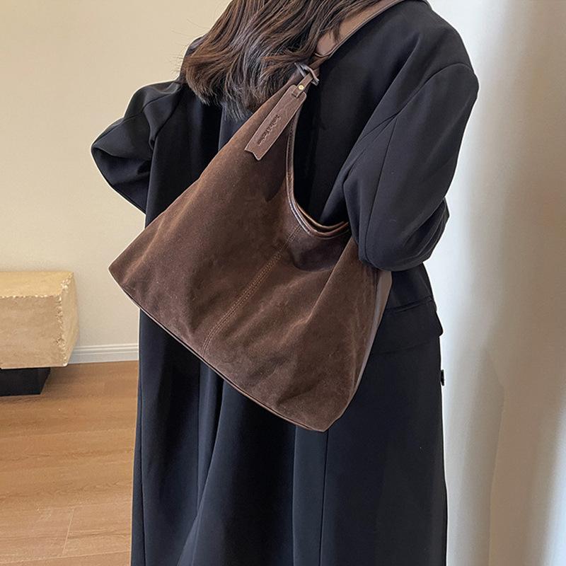 Autumn And Winter Retro Bag Women'S Maillard Style Suede Face Tote Bag Large Capacity Commuter Leisure Single