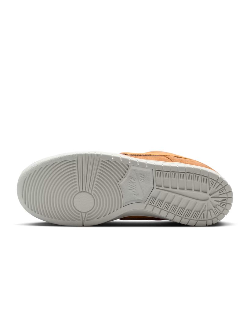 IO9508-200 NOTE Manchester Nike SB Dunk Low Flax (Men's)