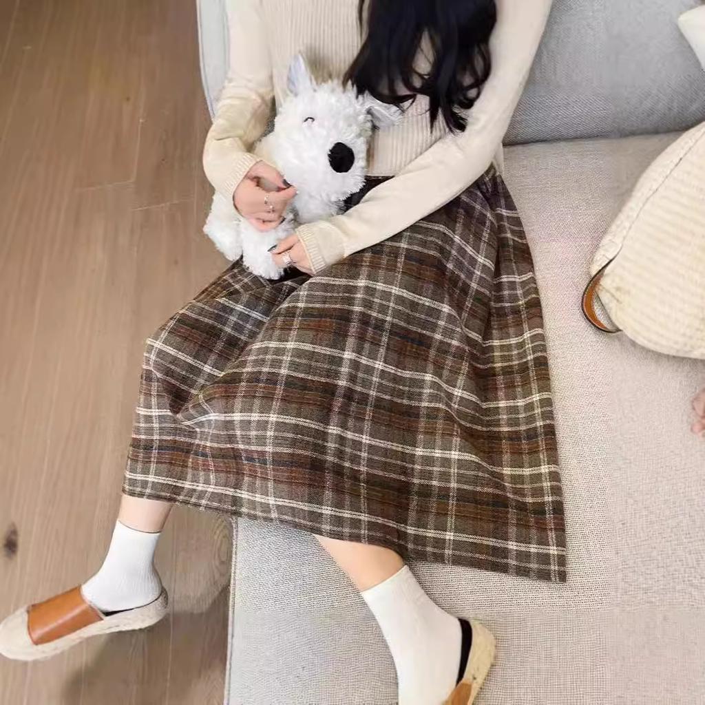 Midi Skirt for Women In Autumn and Winter, Midi-length, Maillard-style, Khaki Pleated Skirt, Retro and Versatile Plus-size Long Skirt