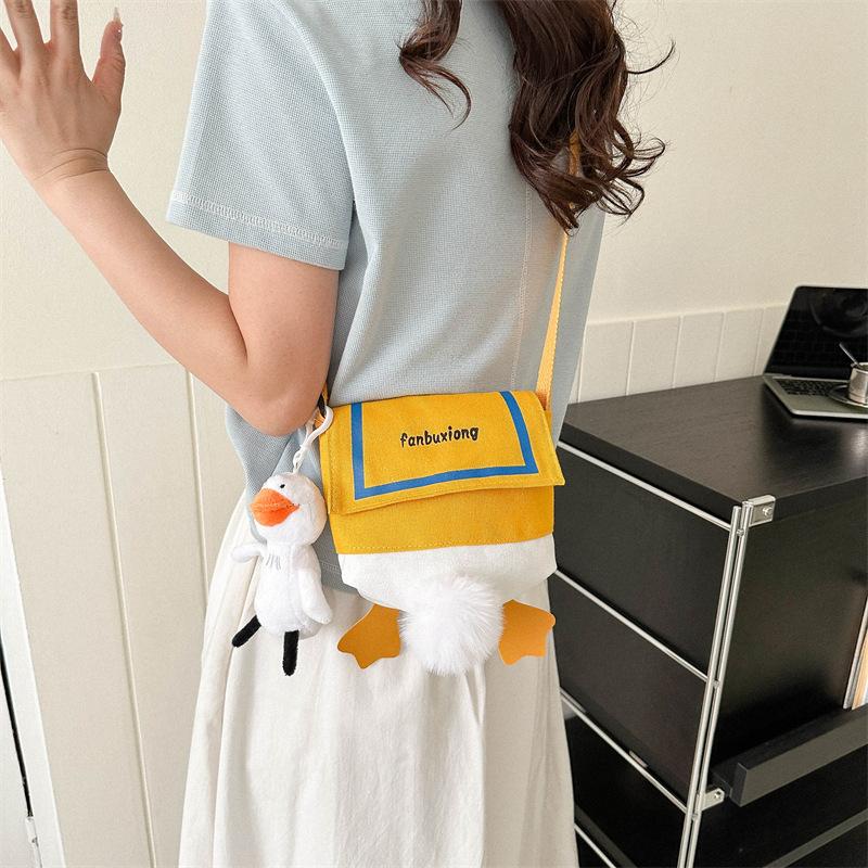 Cute Cartoon Duck Canvas Crossbody Bag for Women, Trendy Pop Butt Shoulder Purse, Street Style Fashion Phone Bag CLE