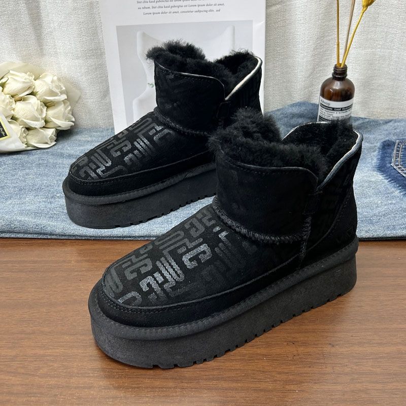 

Snow boots women s winter velvet thickened warm non-slip snow cotton one-pedal Northeast cotton shoes 35