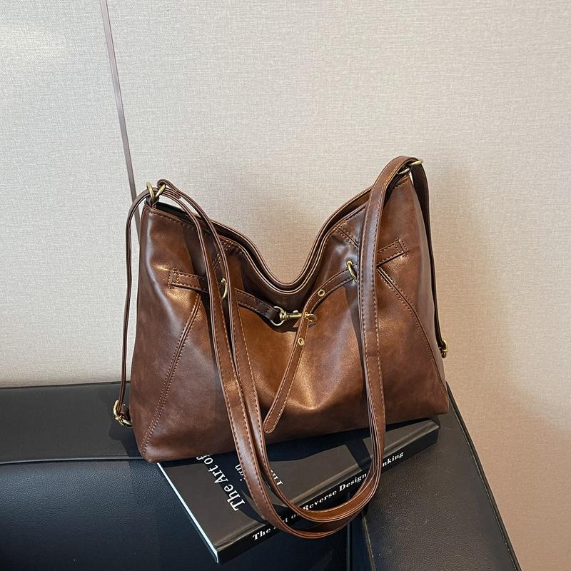 Large Capacity Commuter Bag Women's New Versatile Shoulder Bag Student Class Messenger Bag