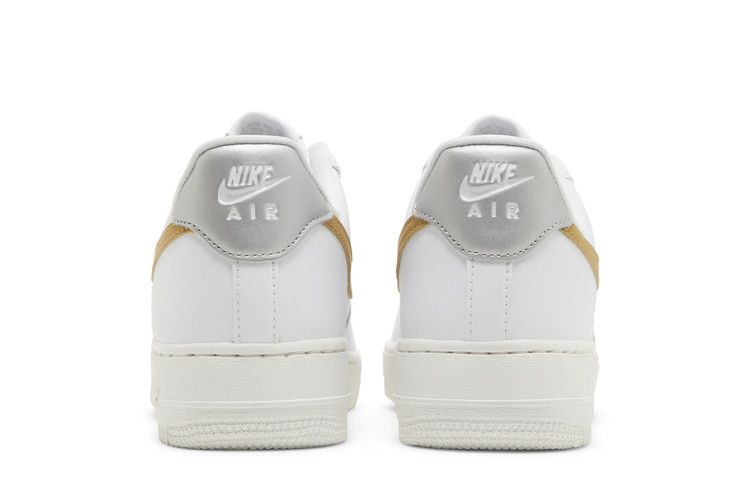 Nike Wmns Air Force 1 '07 'White Metallic Gold'