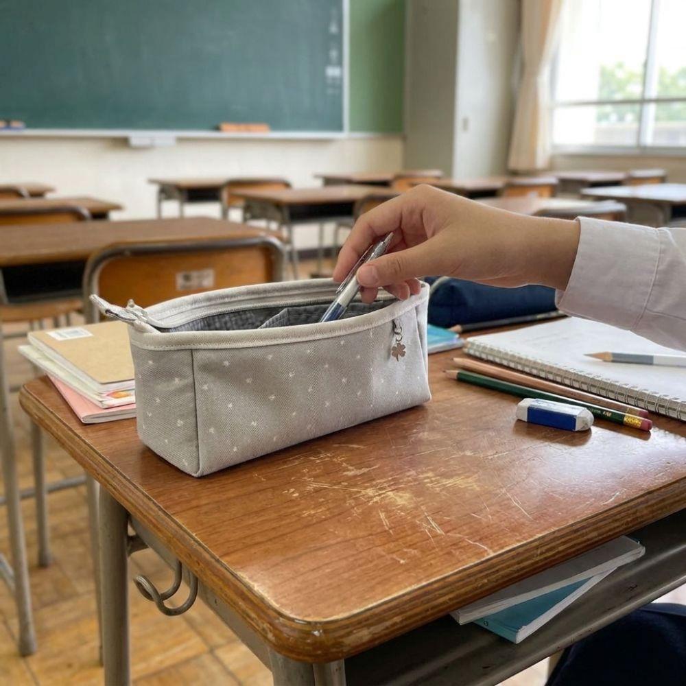 Large Capacity Portable Pencil Pouch Zipper Pencil Bag Simple Aesthetic Makeup Bag Back To School