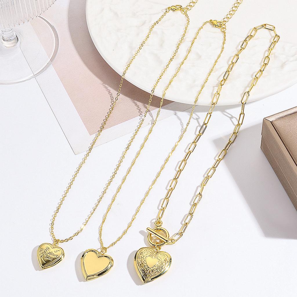 Necklace for Women Jewelry Metal Hollowed Out Heart Floral Niche Design Sense Can Open Love Heart Photo Box Pendant Necklace Elegant Necklace