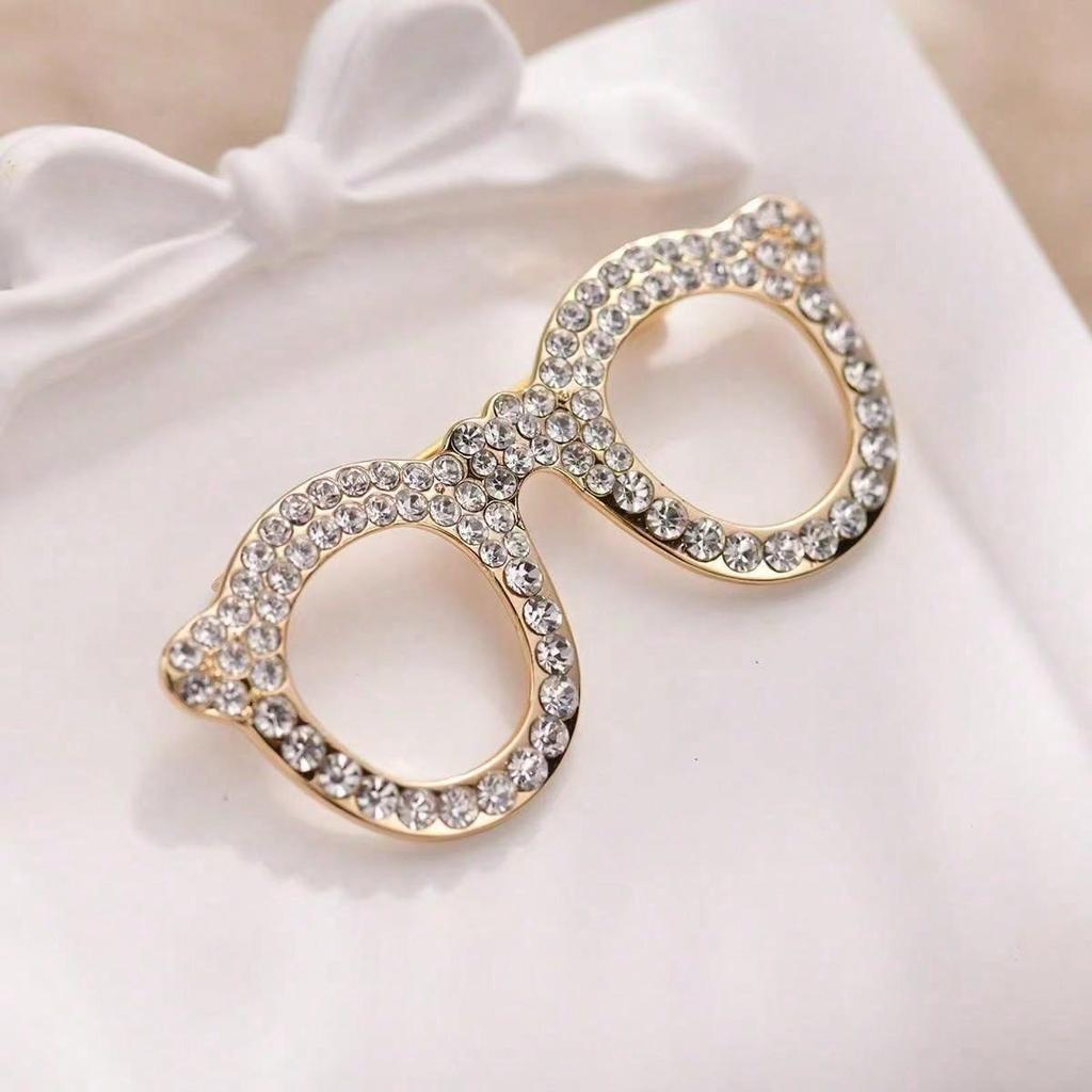 High-End Simple Geometric Retro Metal Inlaid Diamond Brooch Decorative Bag Accessory Alloy Badge Ornament