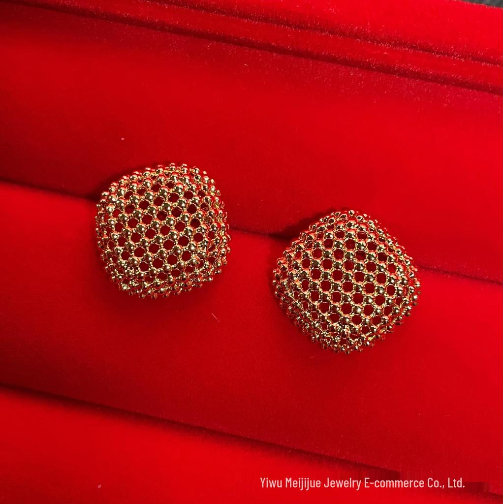 Vintage Red Agate & Zircon Inlaid Oval Shell Daisy Stud Earrings - Versatile Jewelry for Daily Wear