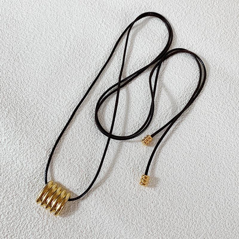 Celebrity Style Multi-Wear Leather Cord Choker with Textured Metal Square