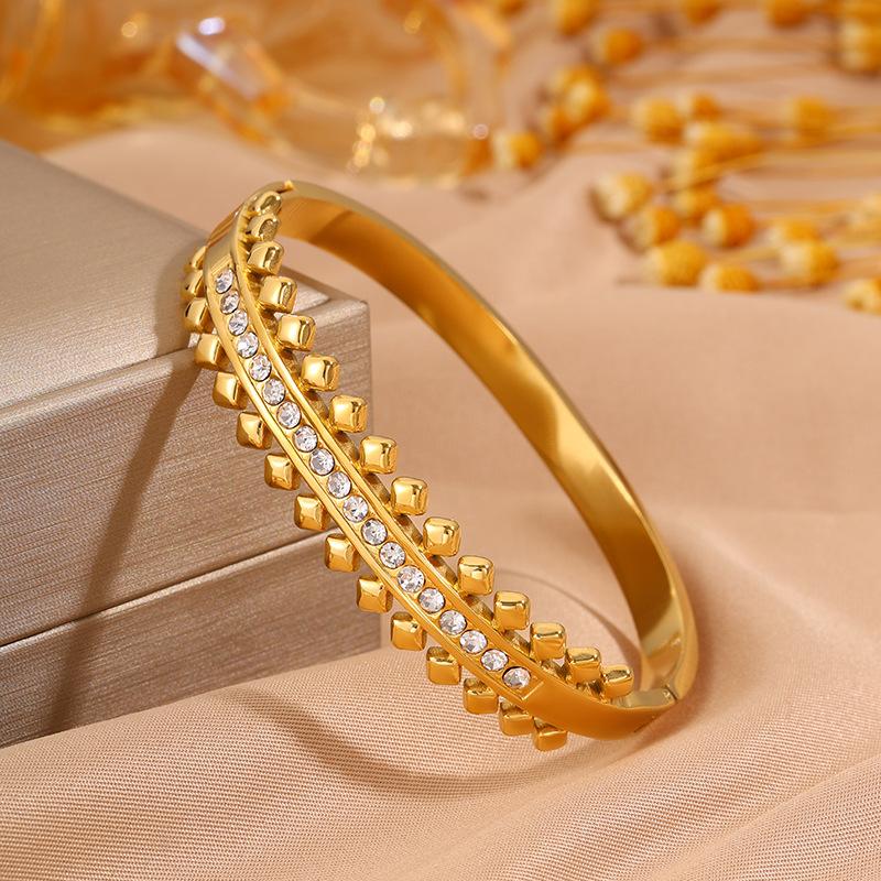 Gear Women s Fashion Wide Edition Light Luxury Niche Gift for Best Friend 17CM