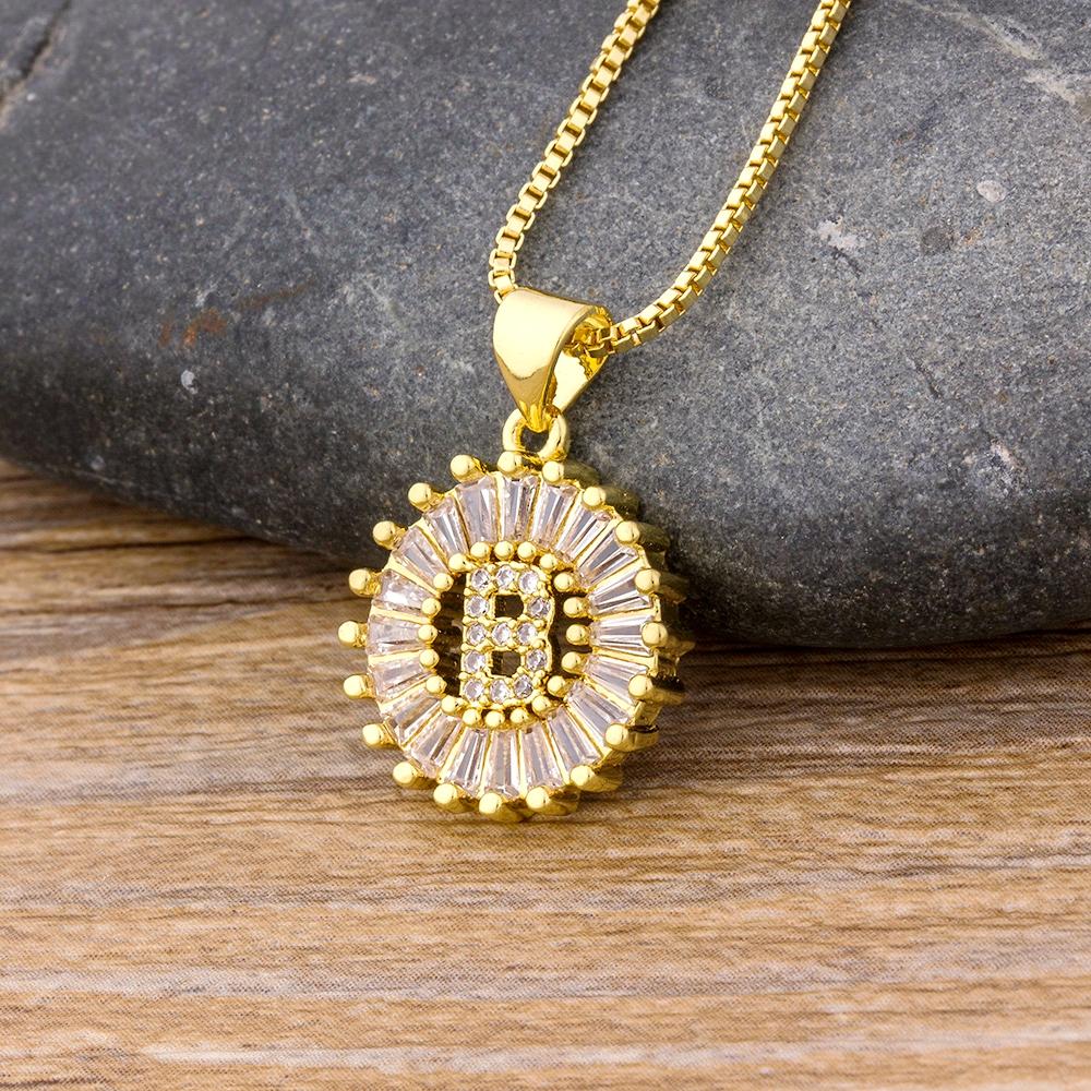 A piece of A-Z letters elegant and beautiful pendant necklace suitable for women men's initials fashionable versatile jewelry accessories