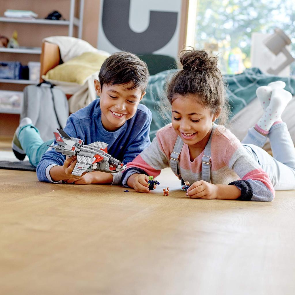 LEGO Super Heroes Captain Marvel and the Skrull Attack 76127