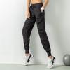 Bağcıklı Bel ve Yan Cepli Kadınlar İçin Hızlı Kuruyan Atletik Jogger Pantolon - Koşu ve Antrenman İçin Slim Fit, Nefes Alabilen Polyester Karışımı