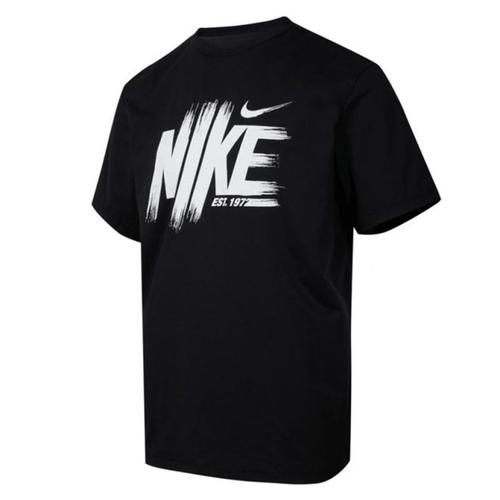 

Nike T Shirts Men s Black HV0382-010 EU M чорний