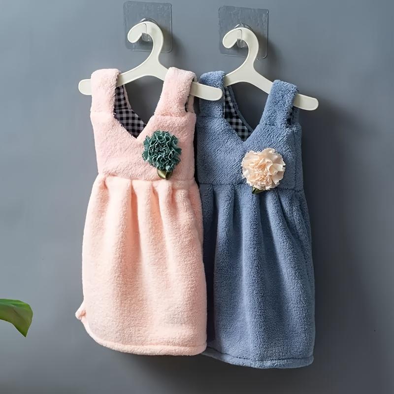 

2pc Cute Hanging Hand Towel with Floral Embroidery Quick Dry, Non Absorbent Polyester, Perfect for Kitchen,Bathroom,and Home Use Includes Small Hanger рожевий