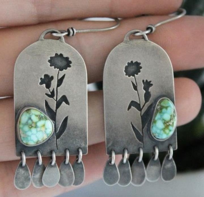 

Женские висячие серьги с полым цветочным узором геометрической формы, нерегулярные бирюзовые инкрустированные серьги в богемном стиле, модные серьги