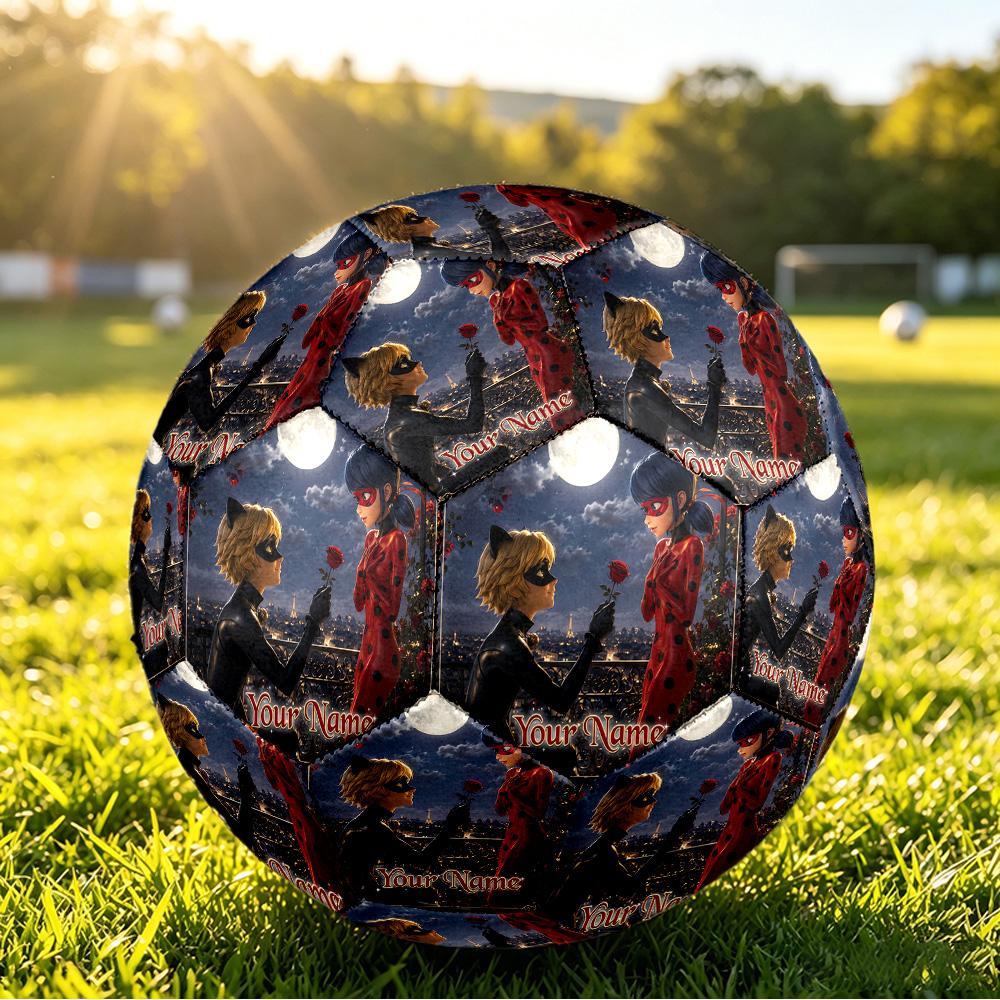 Individueller Name Text Größe 5 Fußball, Miraculous Ladybug Standard Trainingsfußball