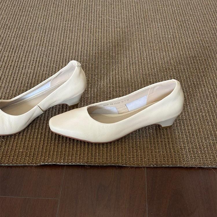 Schafsleder-Version~ Elegant und schlicht, vielseitige Mode für den Pendelverkehr, leichte Mundpartie, dicker Absatz, einzelne Schuhe, Damen, Retro-Temperament, weiche Sohle, Arbeitsschuhe