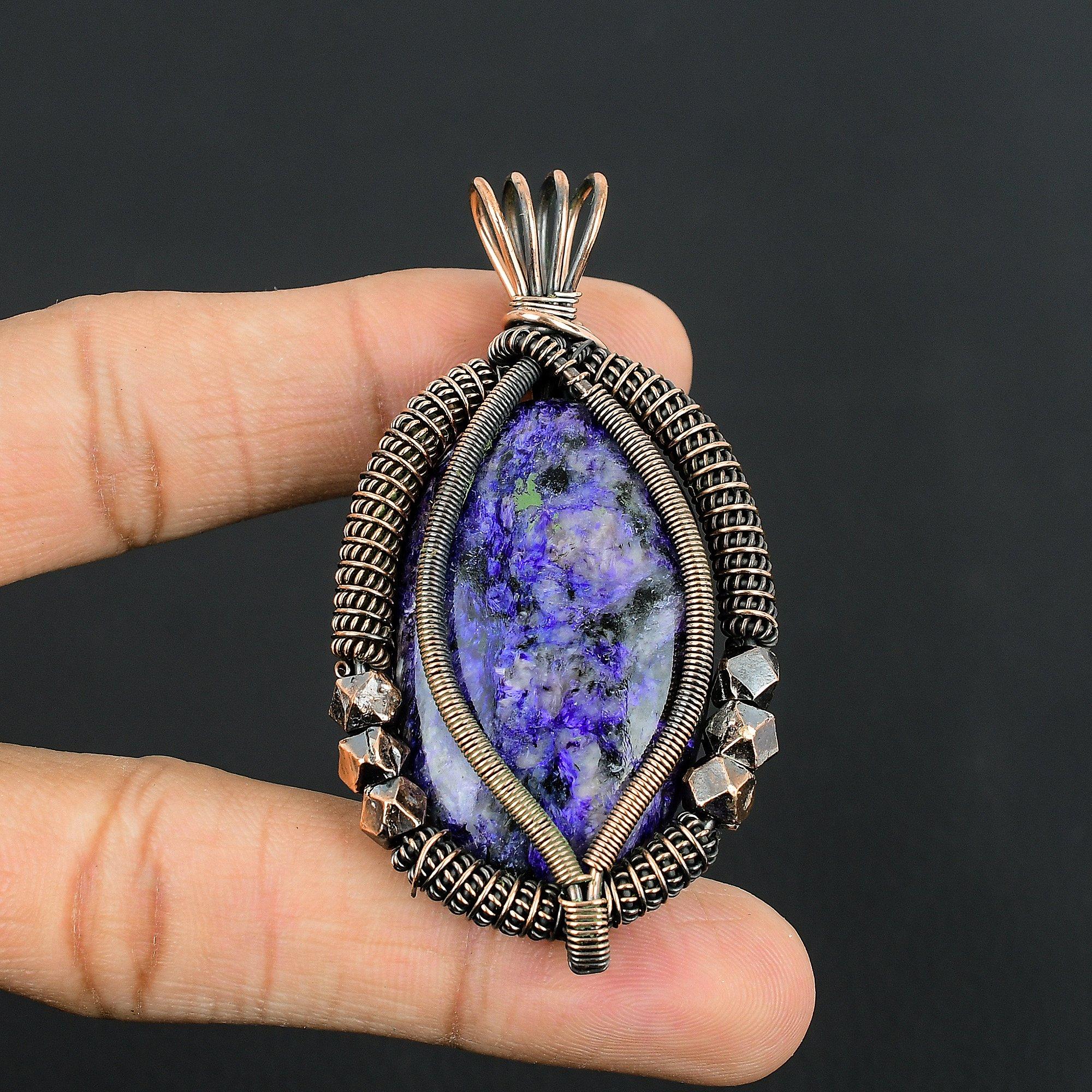 

Русский кулон из чароита, украшения, обернутые медной проволокой 999 пробы, кулон с драгоценным камнем, подарок для нее, изящные украшения ручной работы 2.99 Inches