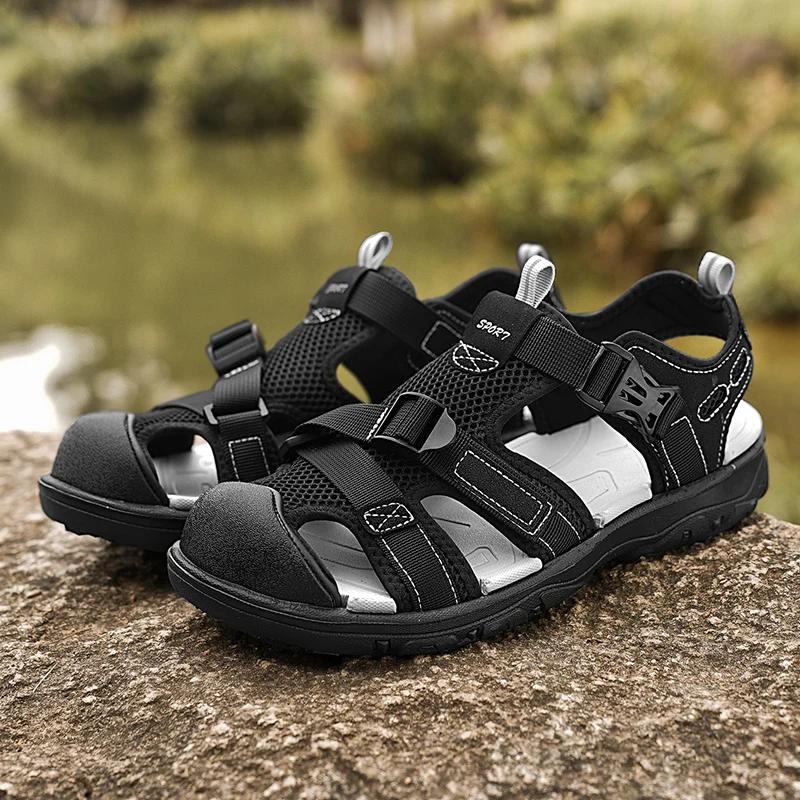 Fashion Men's Classic Anti Slip Baotou Slippers Comfortable and Casual Outdoor Beach Shoes Fashionable and Comfortable Men's Sandals