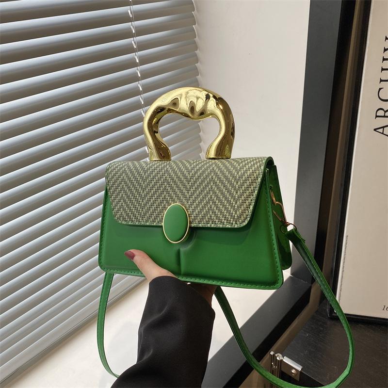 Spring new trend beautiful simple light luxury versatile solid color fashion shoulder portable messenger bag small square bag