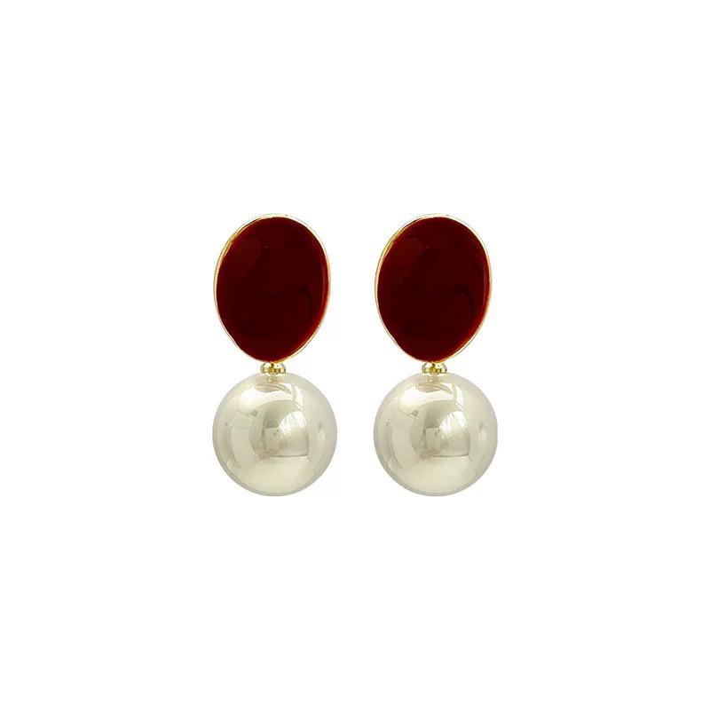 Niche Red Enamel Pearl Stud Earrings: Autumn/Winter 2024 Light Luxury Copper Design