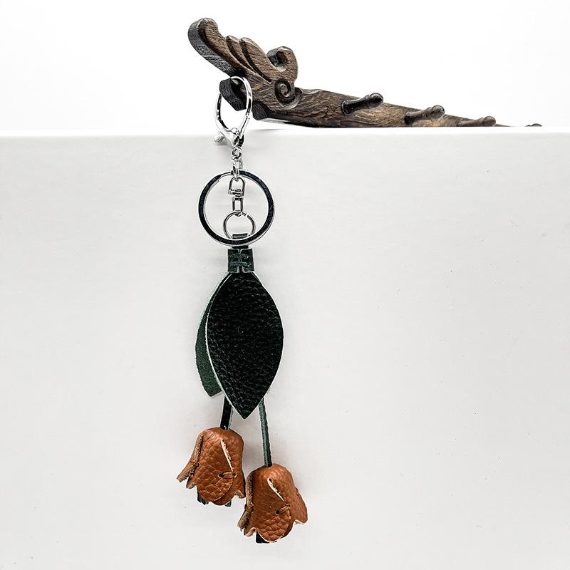 

Handmade Genuine Leather Tulip Keychain Pendant хаки