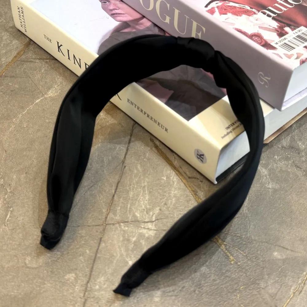 Black hairband twisted headband wide