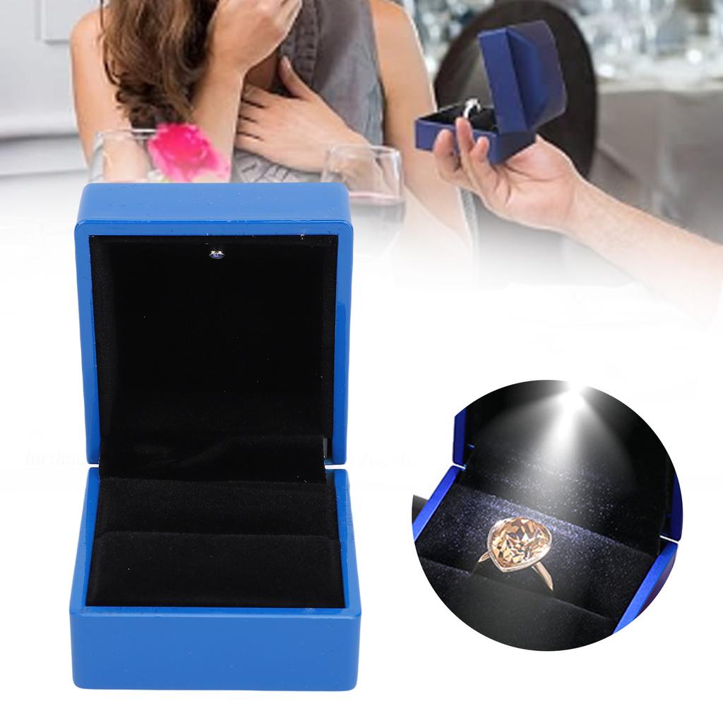 LED   Box Luxury High Gloss Finish Jewelry Display Engagement   Box with Light for Proposal Wedding
